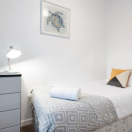 Parking, Smart Tv'S In All Rooms! Σουόνσι Εξωτερικό φωτογραφία