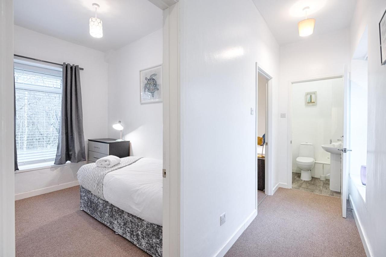 Parking, Smart Tv'S In All Rooms! Σουόνσι Εξωτερικό φωτογραφία